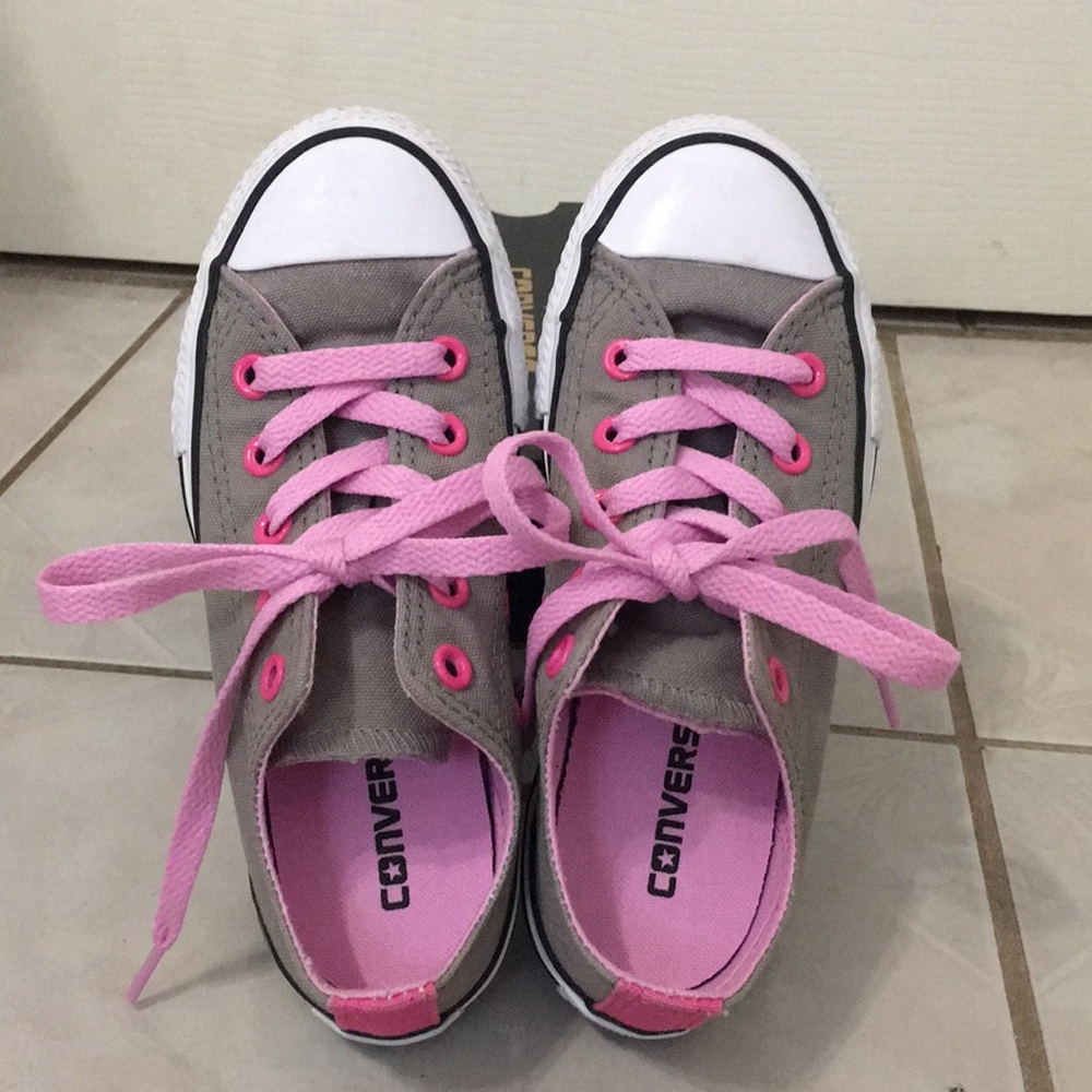 Gray/Pink Converse Shoes - Size 11.5